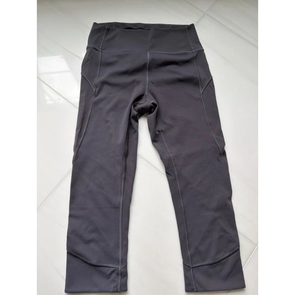 Lululemon dark grey cropped leggings size 6
